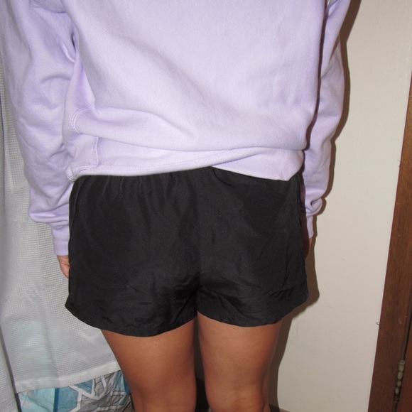 New Balance Shorts - Picture 2 of 4